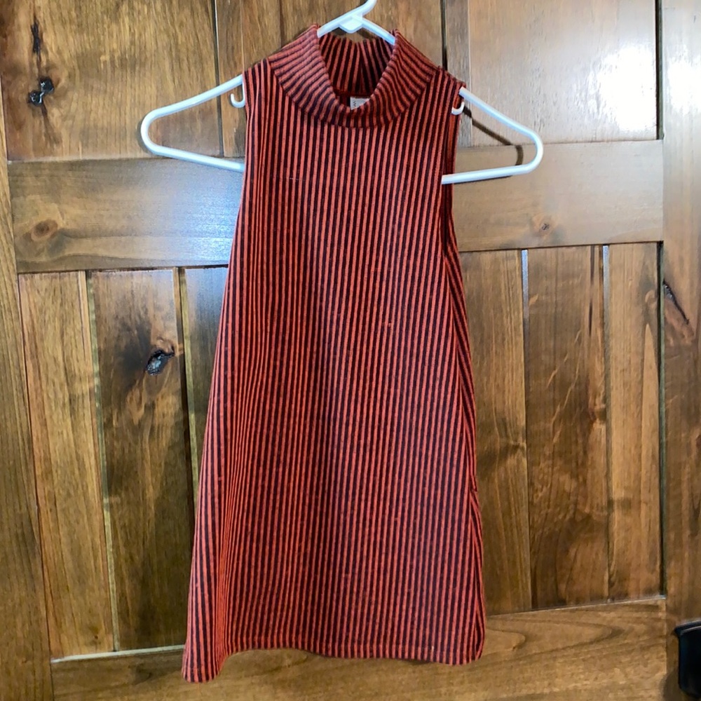 Turtleneck tank top